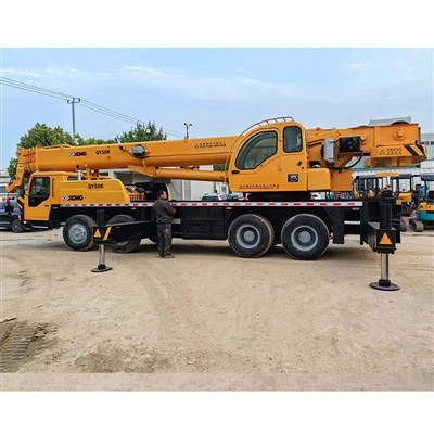 Four Wheel Drive Full Hydraulic Car Crane